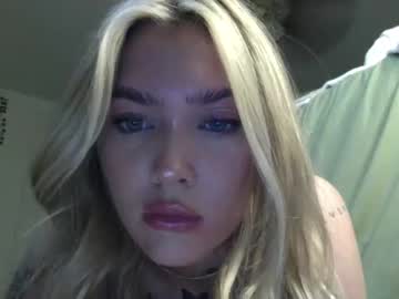 cam girl tattedblondiezoe image #3977808
