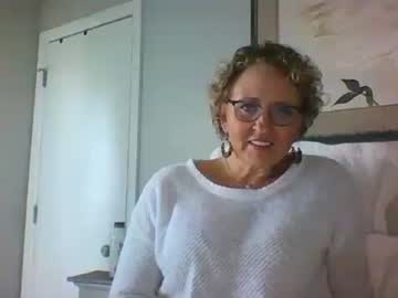 cam girl momnxtdoor image #4033560