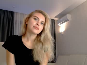 cam girl amourvenenum image #2745627