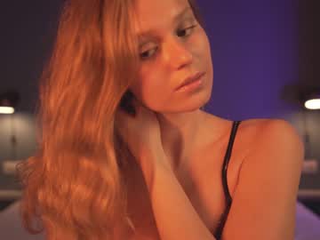 cam girl chillwithkira image #547997