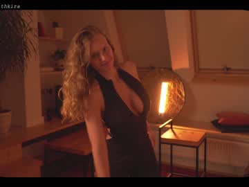 cam girl chillwithkira image #1789622
