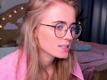 cam girl linellali image #2679139
