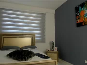 cam girl roberta_lipa image #2742285
