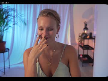cam girl chillwithkira image #2193151