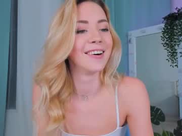 cam girl emmi_rosee image #1227585