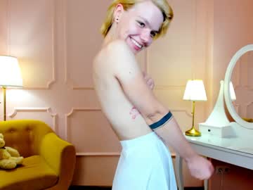 little_shy_mia cam