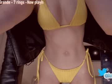 cam girl hollyextra image #935208