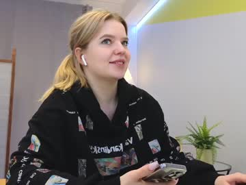 cam girl lovlybambi image #3487097