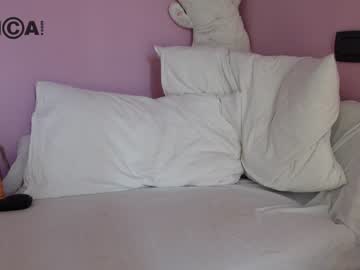 cam girl reddfoxxy image #3836568