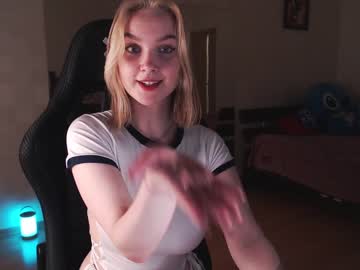 cam girl lovely_kisses image #2609446