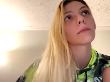 cam girl valeriesplayzone image #3914095