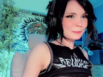 cam girl alaska_chan_ image #4050991
