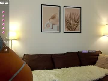cam girl intrigueeme image #955414