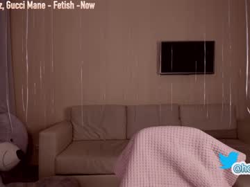 cam girl hollyextra image #1113223