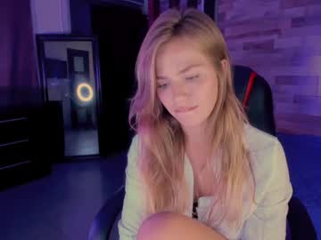 cam girl over_the_moon_ image #2651417