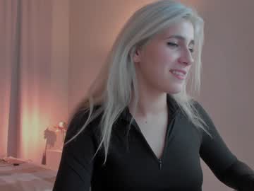 cam girl whitewidooowww image #788861