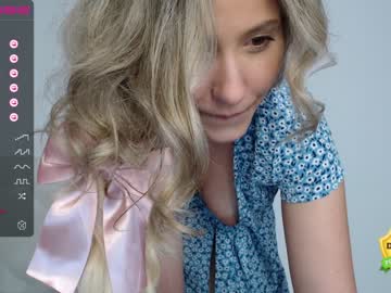 cam girl theellenshow image #3725339