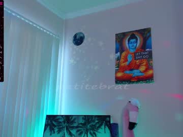 cam girl petitebrat image #1393287