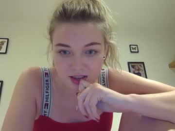 cam girl redroseldn image #3733303
