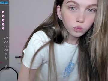 cam girl small_blondee image #2834807