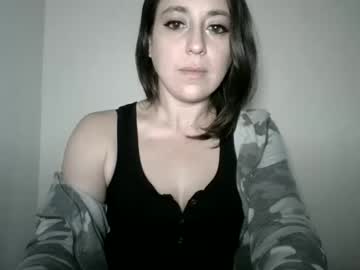 cam girl ilovelucylola image #1436017