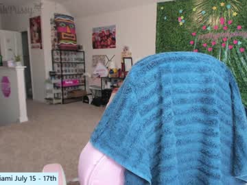 cam girl pr3ttyp1nkpussy image #2135297