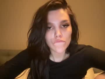 cam girl foxyshayy image #3916103
