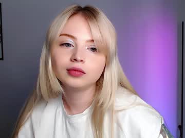 cam girl shy_blondiee image #3747093