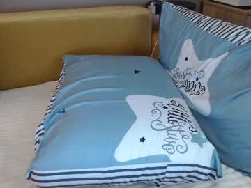cam girl juicy_peach88 image #2664575