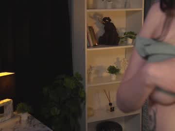 cam girl ella_knockers_xl image #3178125