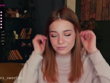 cam girl thomashelena image #1245391