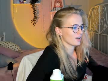 cam girl linellali image #2460814