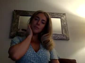 cam girl pickypinkprincess image #3992393