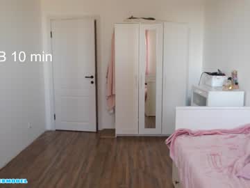 cam girl ambertan1 image #2139514
