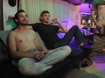 cam man hollandhousestudios image #1834524