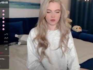 cam girl small_blondee image #1401974