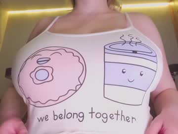 cam girl aveksmr image #1978519