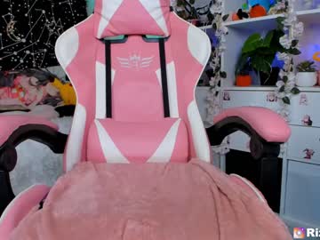 cam girl littleflufflepuff image #347862