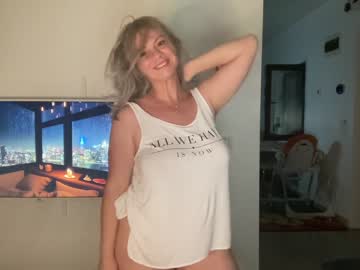 cam girl kiradivine image #2471289