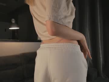 cam girl mesoroydarlin image #3039545