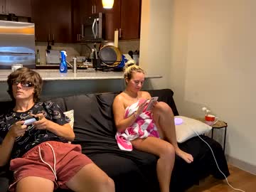 cam couple prettybabypetite image #3939400