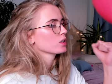 cam girl linellali image #2671520