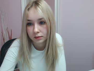 cam girl lila_page image #1147593