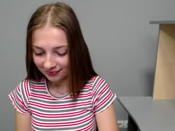 cam girl emilorel_ image #2382608