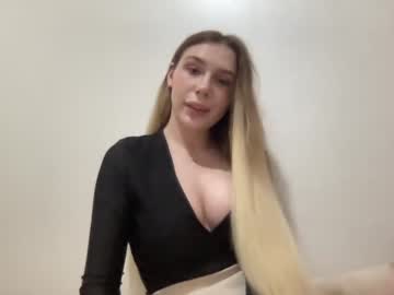kate_mils cam