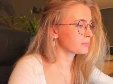 cam girl linellali image #2972289