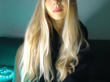 cam girl pervyblonde image #681579