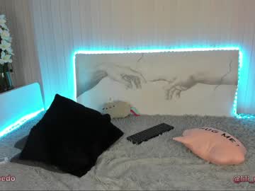 cam girl lili_and_niki image #2306154