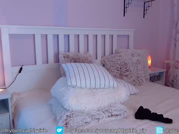 cam girl yournaughtypixie image #2303483