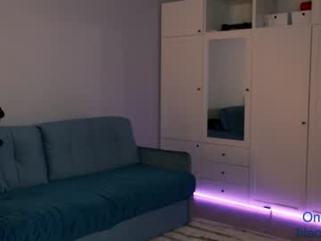 cam girl _blackbee_ image #2063118